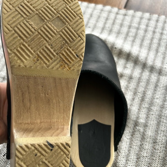 No.6 Old School Clogs - Picture 5 of 5